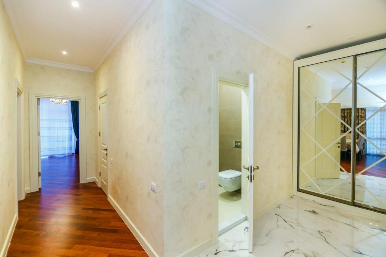 Lux Family Apartment In City Center Baku Exteriér fotografie