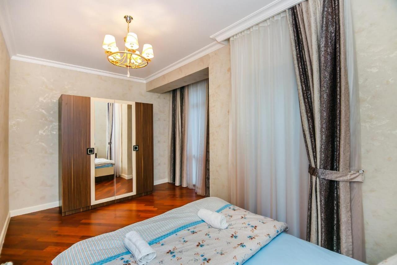 Lux Family Apartment In City Center Baku Exteriér fotografie