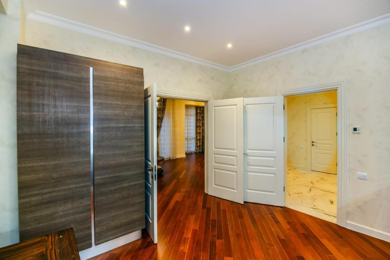Lux Family Apartment In City Center Baku Exteriér fotografie