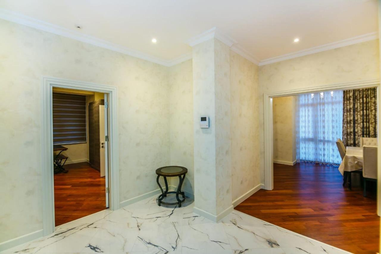 Lux Family Apartment In City Center Baku Exteriér fotografie